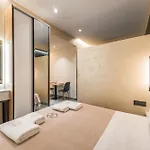 Piazza Luxury 아파트 *