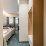 Piazza Luxury *