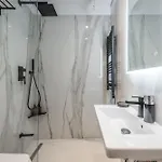 Piazza Luxury