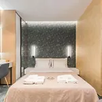 Piazza Luxury Apartment *