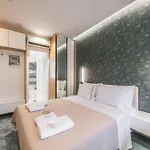 Piazza Luxury *