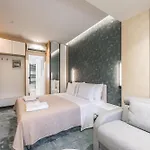 Piazza Luxury Apartment Tirana