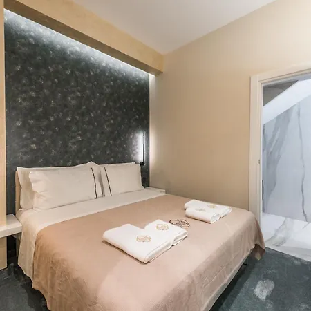 Piazza Luxury Apartmán Tirana