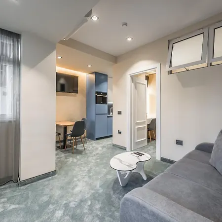 Daire Piazza Luxury *