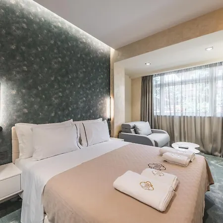 Piazza Luxury Apartmán Tirana