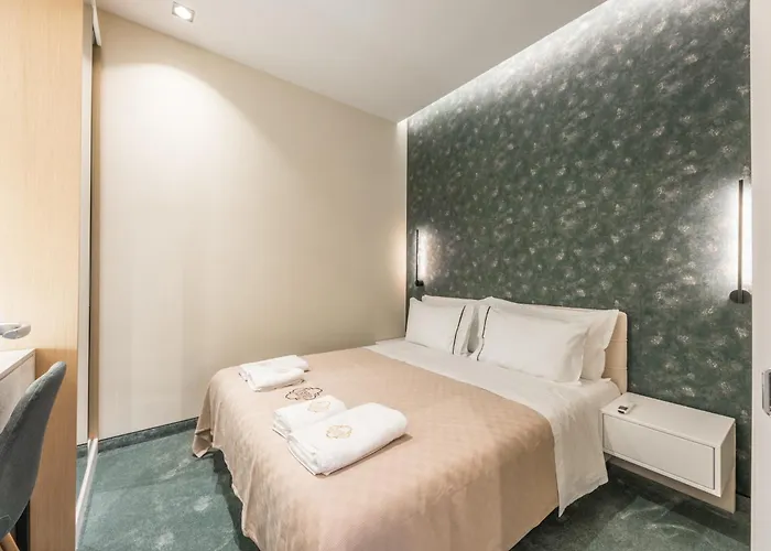 公寓 Piazza Luxury 地拉那