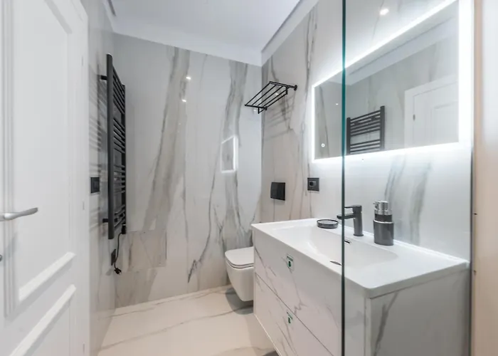 Piazza Luxury 地拉那