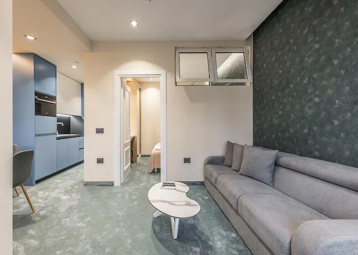 Piazza Luxury Tirana